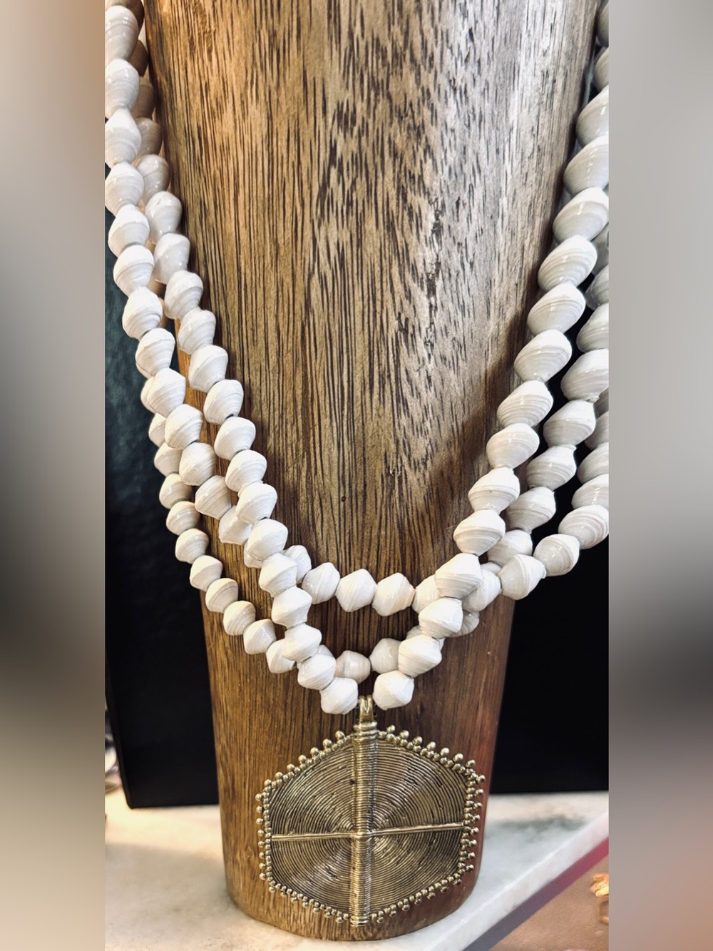 Akola & Neiman Marcus 3 Strand White Beaded Necklace with Gold Pendant, R $100